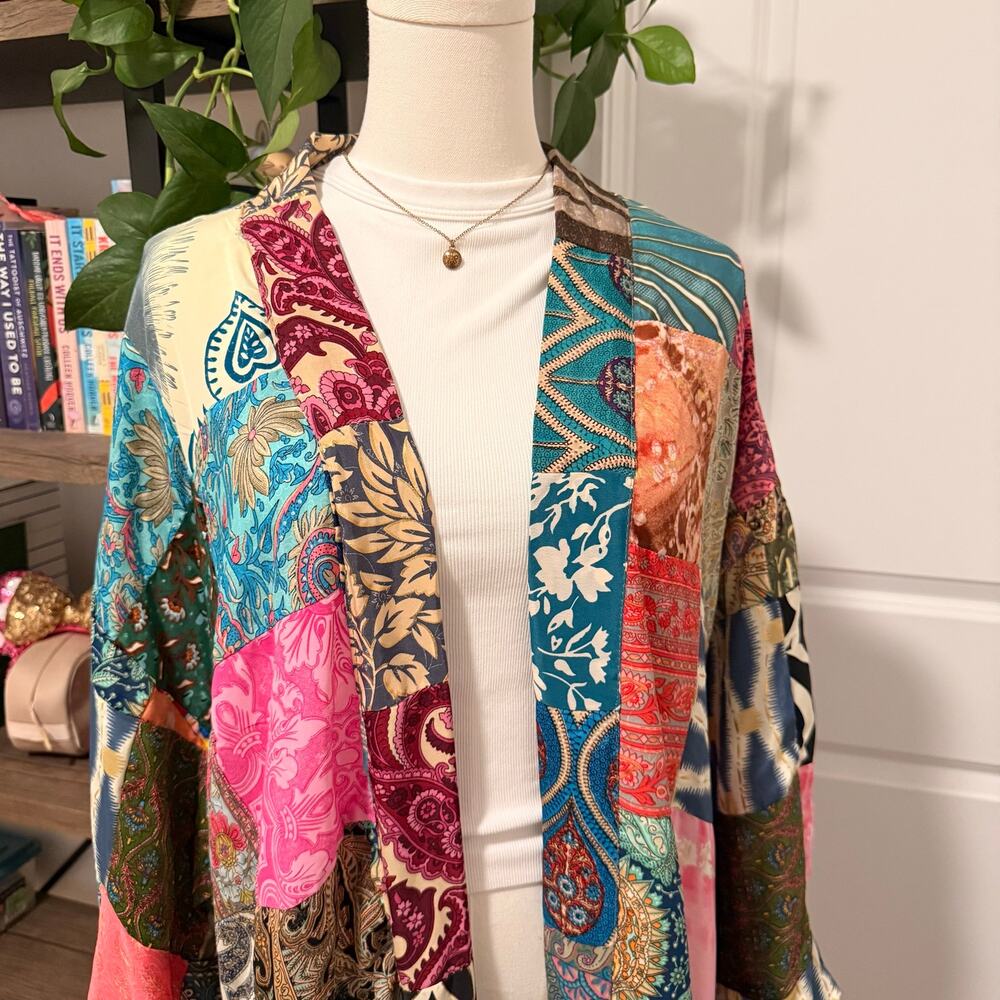 NWT- Earthbound Multi-Patterned Patchwork Kimono Robe - Picture 4 of 8